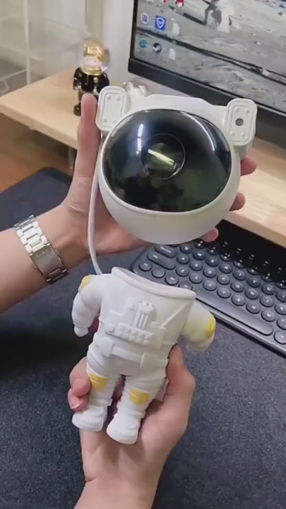 Astronaut Galaxy Projector Lamp™